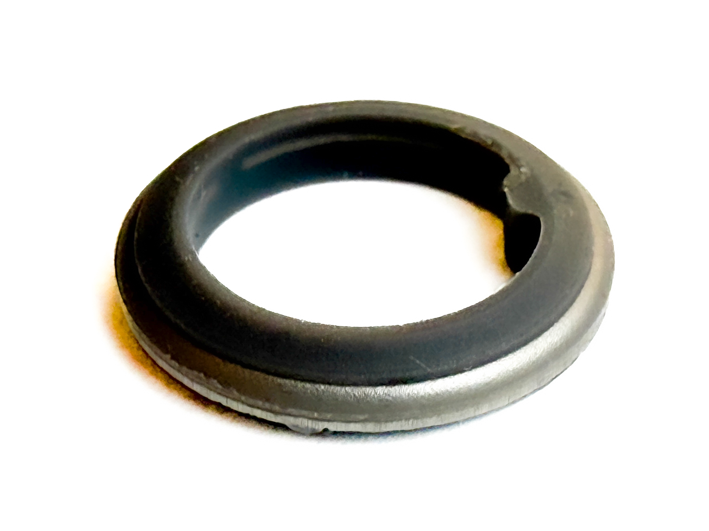 Overmolded Silicone Encapsulated Steel O-ring